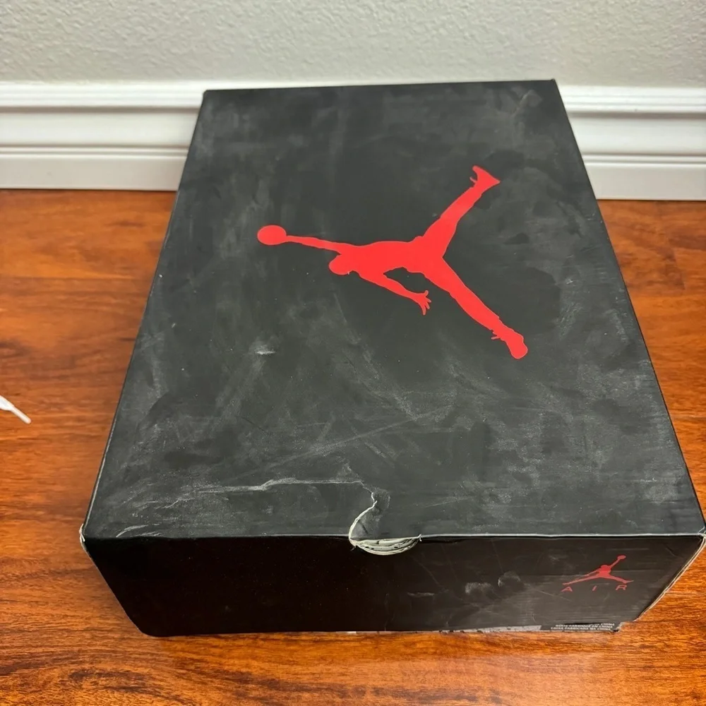 Jordan 5 Grape Retro 2013 Size 10.5